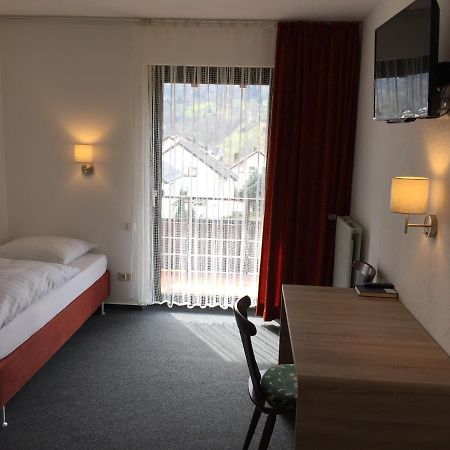 Gaestehaus Faessle 韦因斯塔特 外观 照片