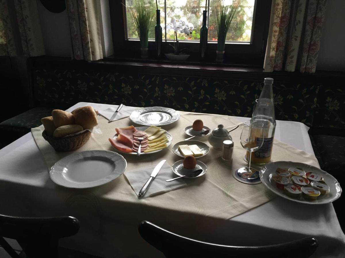 Gaestehaus Faessle 韦因斯塔特 外观 照片